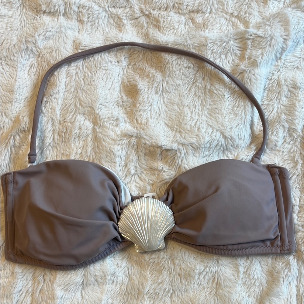 Victoria Secret- lavender bikini top w/ white Shell Accent - Size M